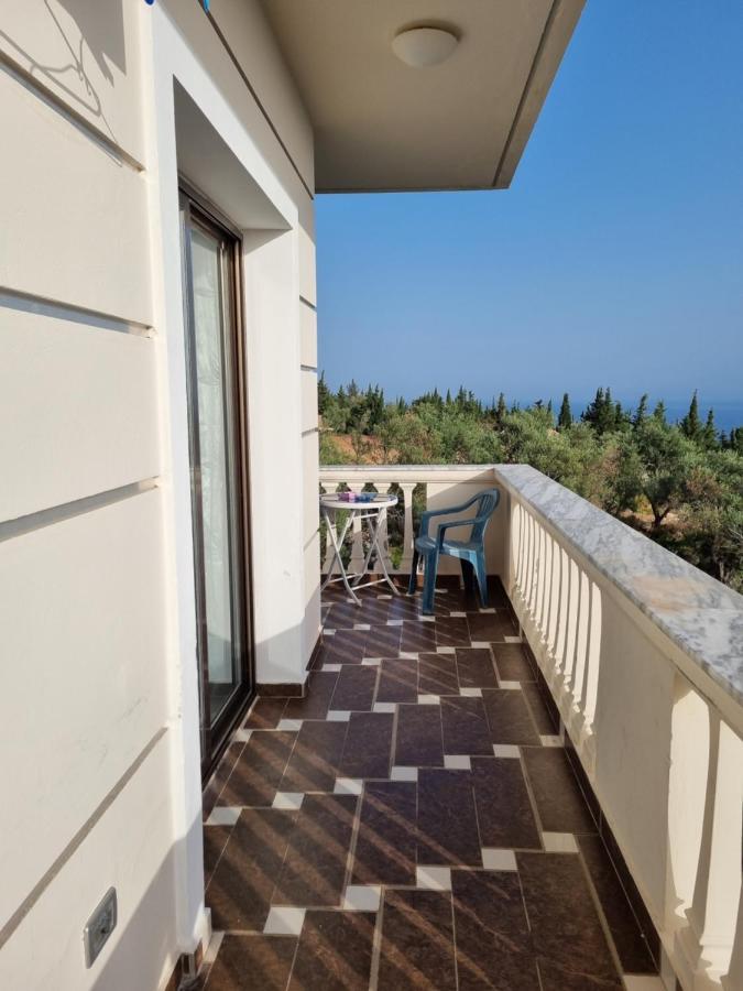 Sea View Apartments Drymades With Balcony Dhërmi エクステリア 写真